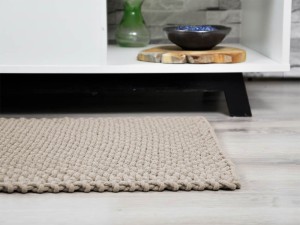 Dywan beżowy, zbliżenie.