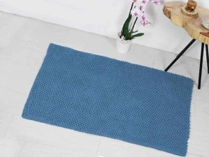 Dywanik łazienkowy turkusowy.
