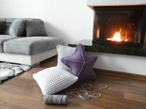 Bawełniana poduszka dekoracyjna, kolor biały.