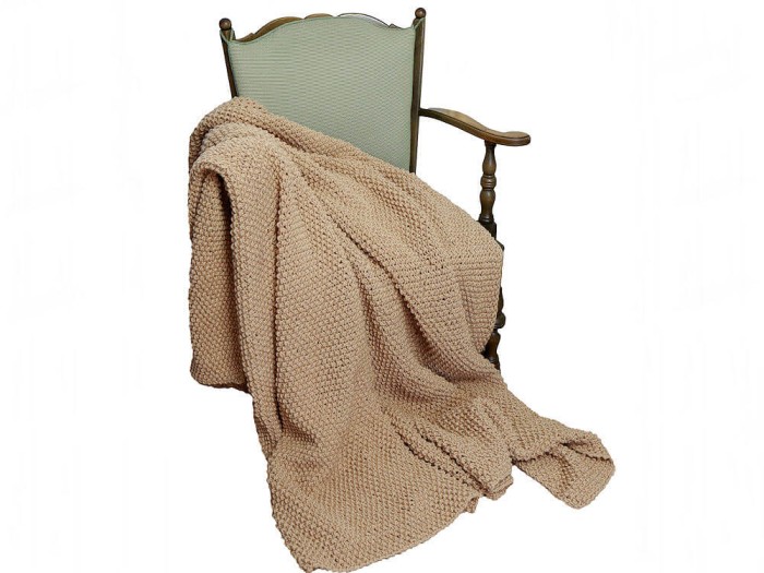 Wełniany koc z alpaki w kolorze ciepły beż. Szeroki wybór rozmiarów