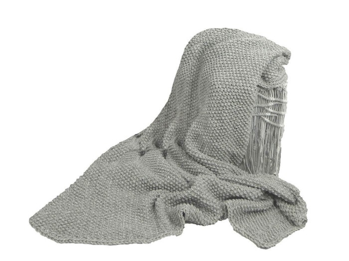 Ciepły wełniany pled z alpaki w kolorze jasny szary. Szeroki wybór rozmiarów