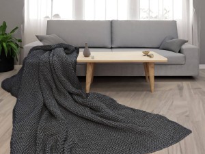 Pled z alpaki, kolor ciemny szary.