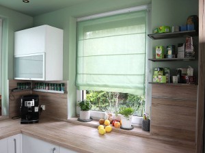 Bawełniane rolety rzymskie, kolor szałwia.