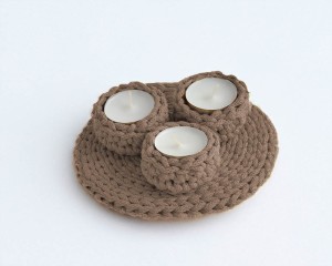 Świecznik dekoracyjny - kolor karmelowy.