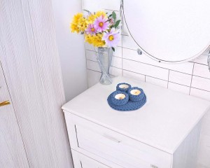 Świecznik dekoracyjny, kolor turkusowy.