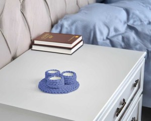 Świecznik dekoracyjny, kolor niebieski.