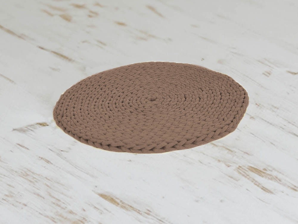 Karmelowa, bawełniana podkladka.