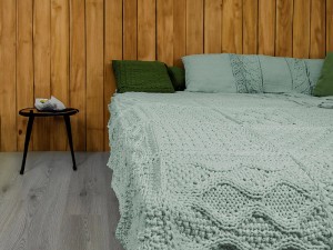 Bawełniana narzuta do sypialni, kolor jasna oliwka.