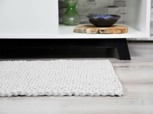 Dywan biały, zbliżenie.